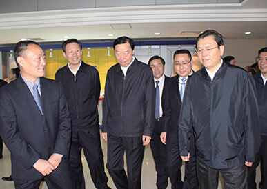 原中央政治局常委、 时任国务院副总理张德江调查J9集团直营科技